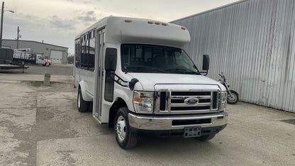2013 Ford E350 Shuttle Bus - Handicap Accessible