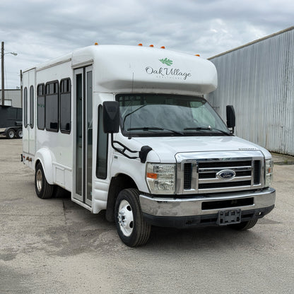 2009  Ford E350 Shuttle Bus