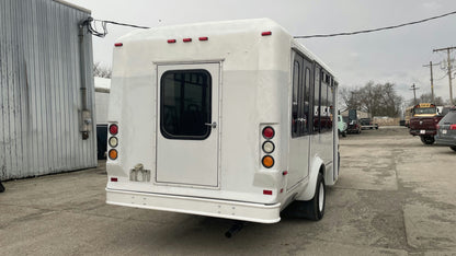 2013 Ford E350 Shuttle Bus - Handicap Accessible