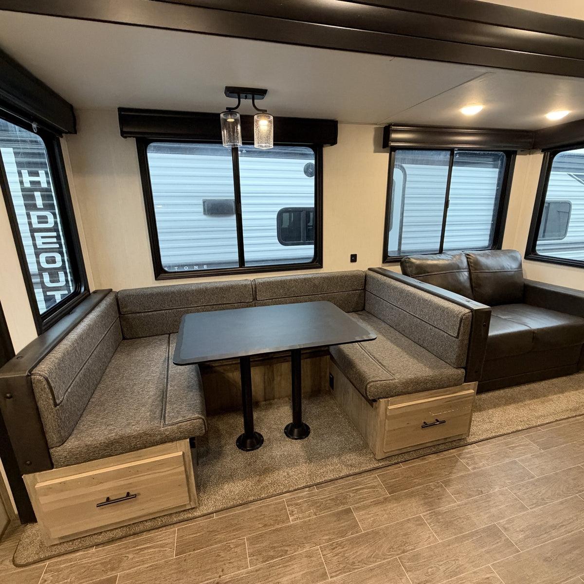 2022 Forest River Arctic Wolf Limited 287BH photo 8