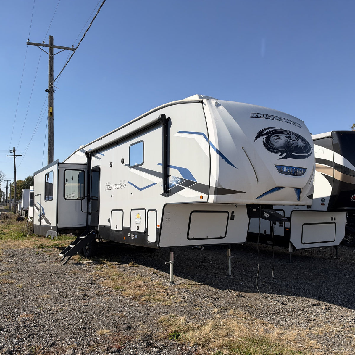2023 Forest River Arctic Wolf M-3550SUITE