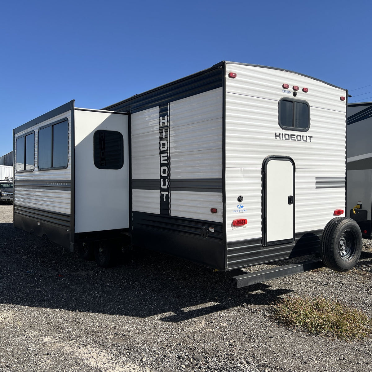 2022 Keystone Hideout M-32 LBH photo 4