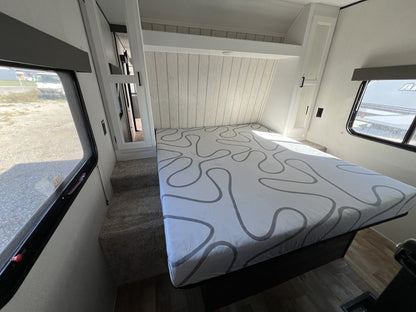2022 Keystone Hideout M-32 LBH photo 10