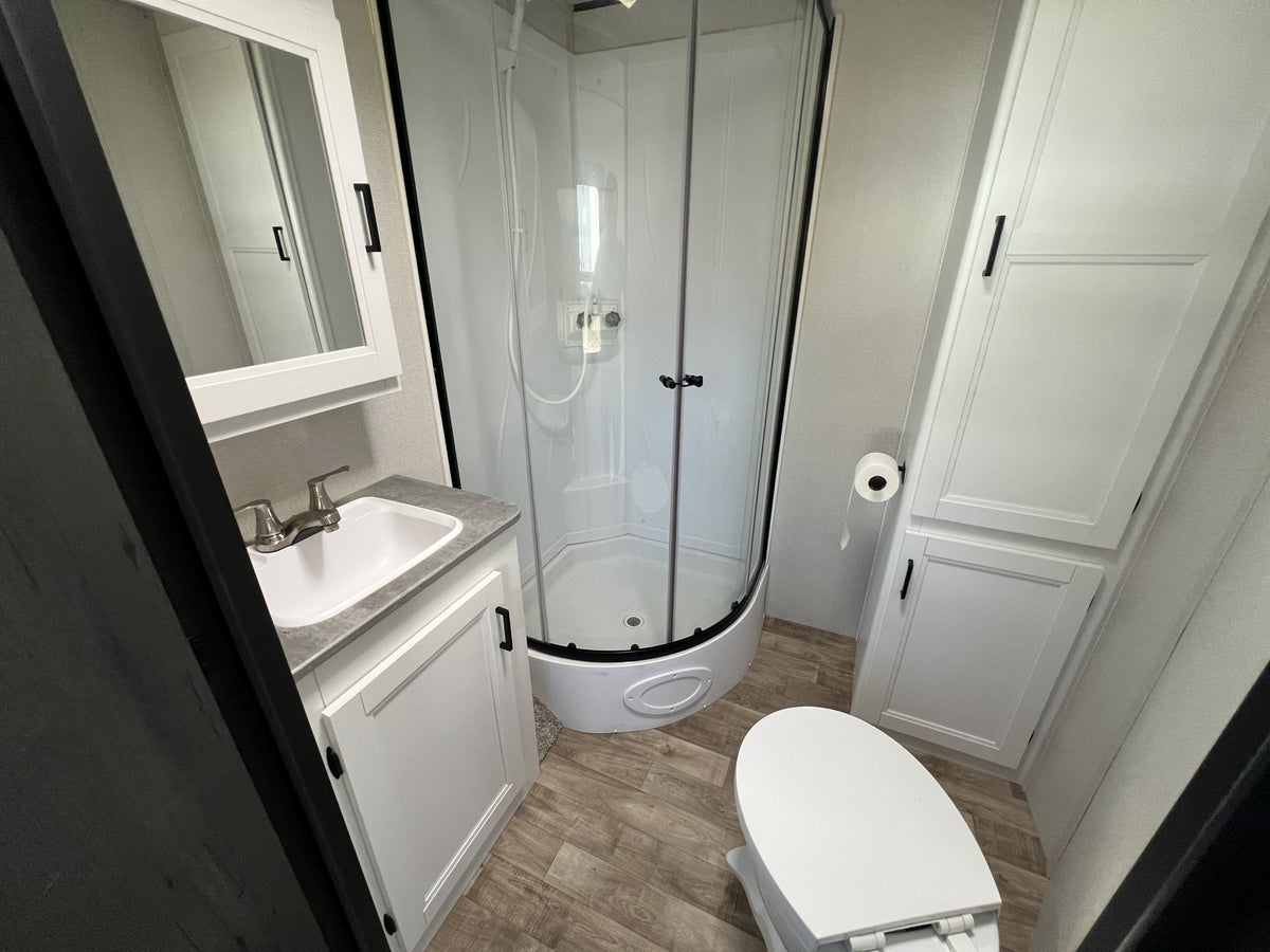 2022 Keystone Hideout M-32 LBH photo 11