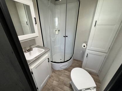 2022 Keystone Hideout M-32 LBH photo 11