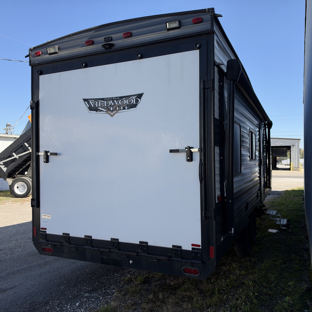 2022 Forest River Wildwood T251SSXL Toy Hauler photo 3
