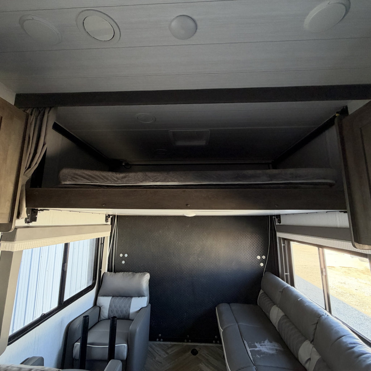 2022 Forest River Wildwood T251SSXL Toy Hauler photo 9