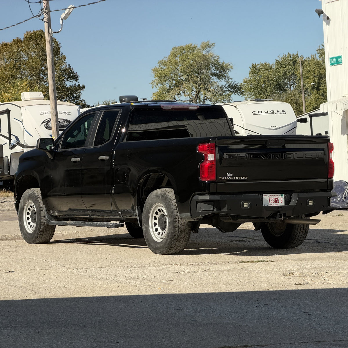 2019 Chevrolet Silverado 1500 - 5.3L V8 - 4X4 photo 3