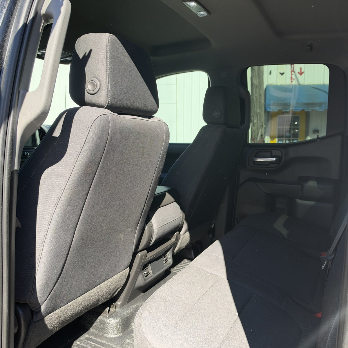 2019 Chevrolet Silverado 1500 - 5.3L V8 - 4X4 photo 7